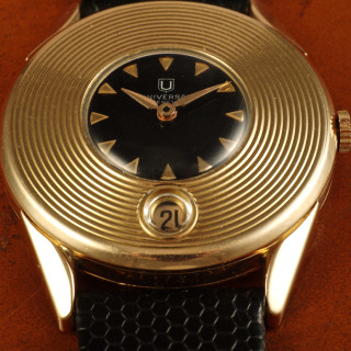 1956 Universal Geneve
