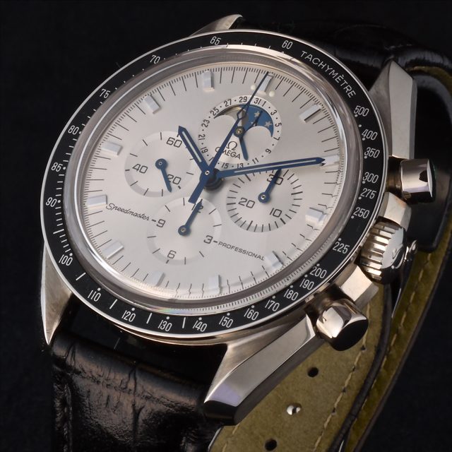 speedmaster professional moonphase